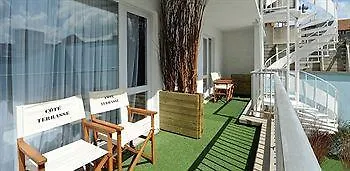 Hotel Avenue 3*