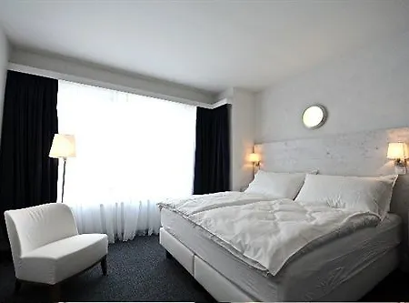 Hotel Avenue 3*